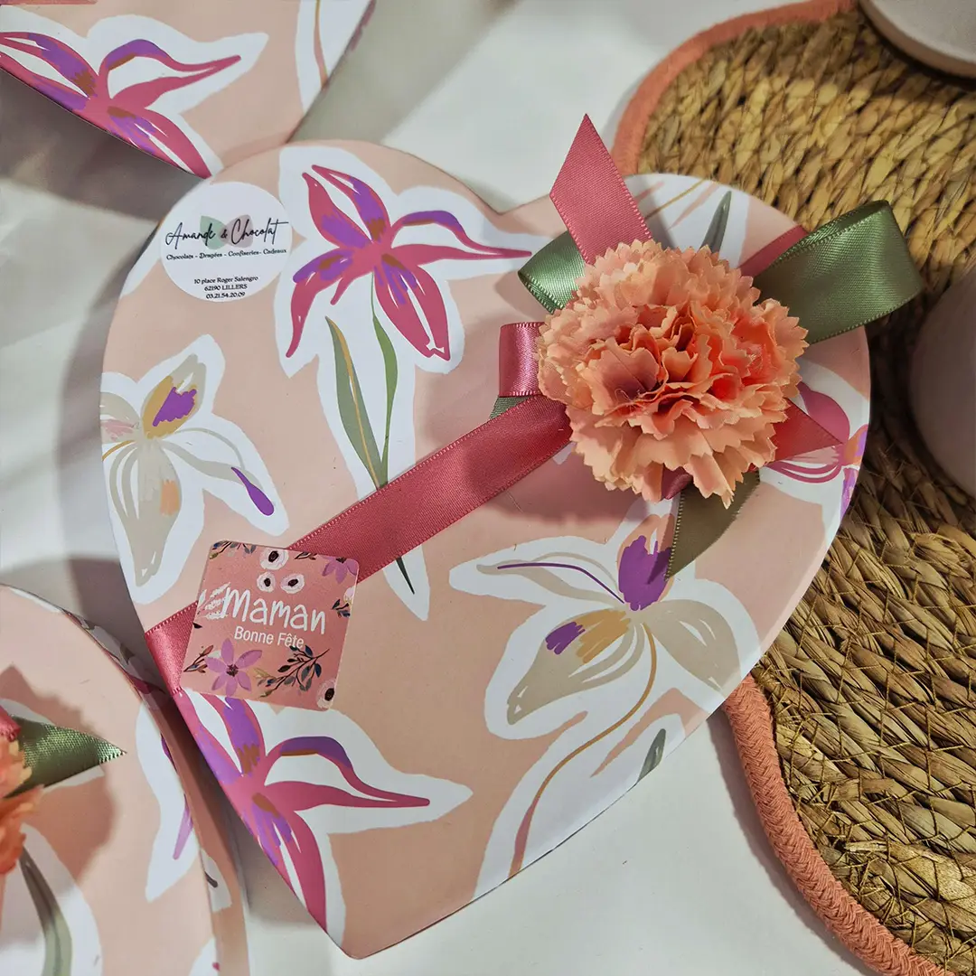Chocolat coffret - Amande & Chocolat - Chocolaterie - Lillers - cadeau - bonne fête maman - fête - travail - aire sur la lys - fête des mères